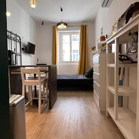 Studio 20 M2 Pour 2 Personnes มาร์กเซย ภายนอก รูปภาพ